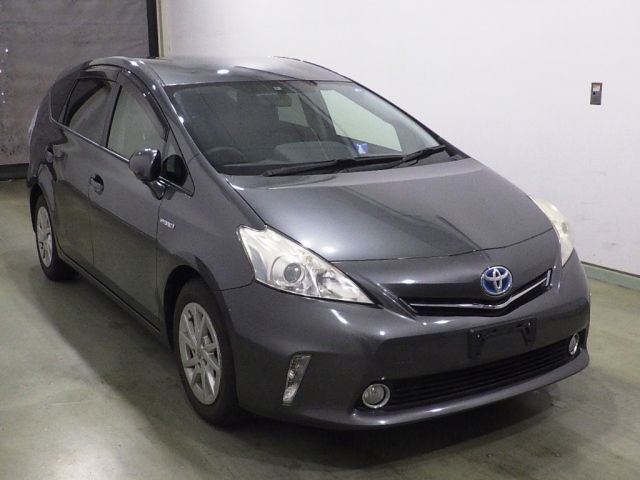 40134 Toyota Prius alpha ZVW41W 2012 г. (Honda Sendai)